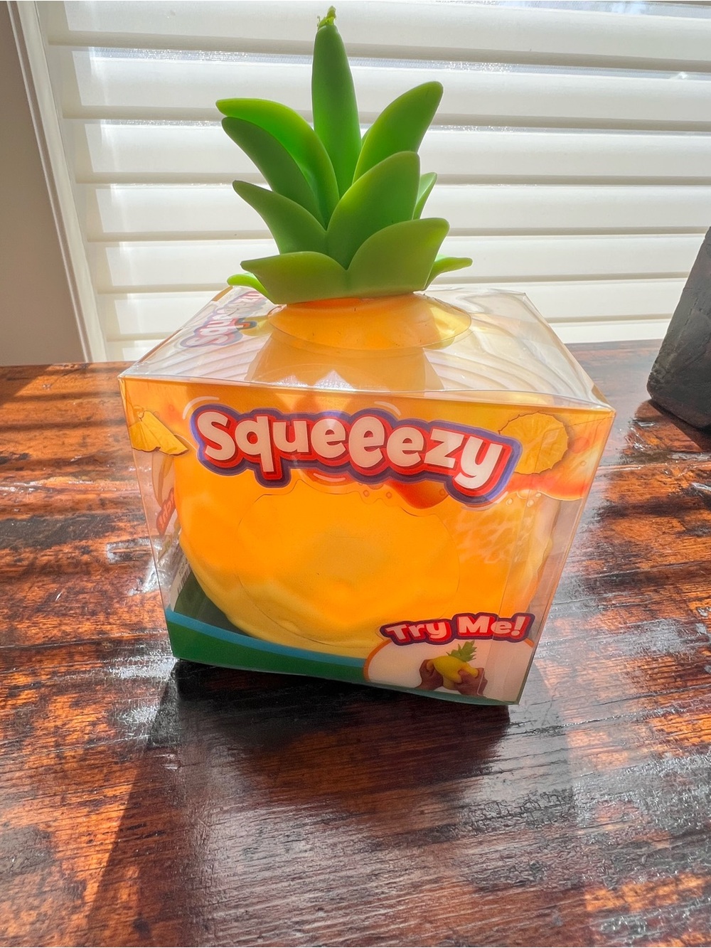 Sunny Days Pineapple Squeeezy squishy Toy - Yellow/Green